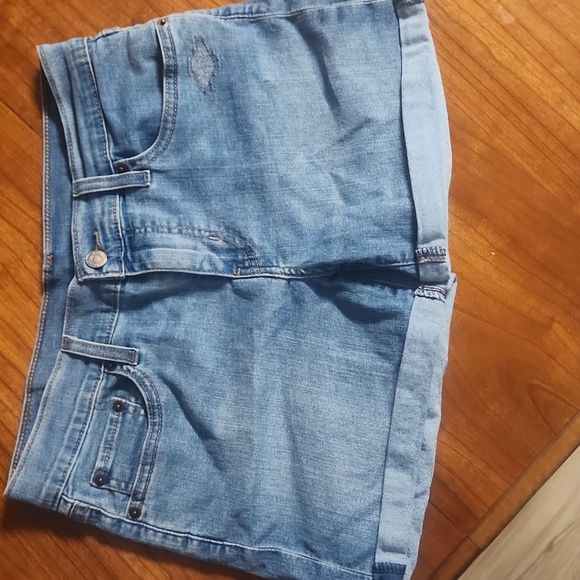 Levi's Women's Jean Short - size 28 - Picture 4 of 8